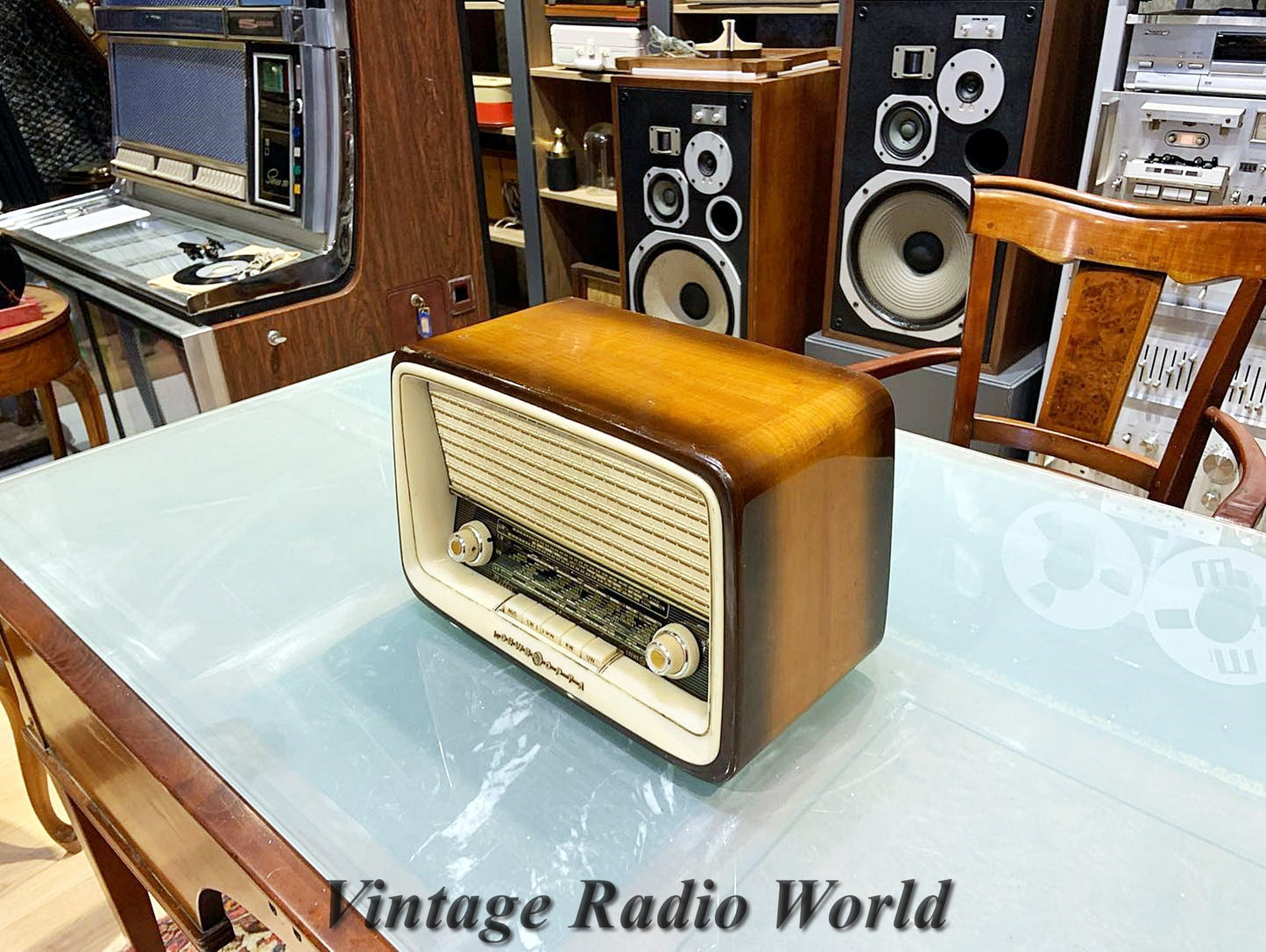 Vintage Loewe Opta Bella Radio | Original Old Radio | Antique Radio | Classic Lamp Radio | Retro Loewe Opta Collectible