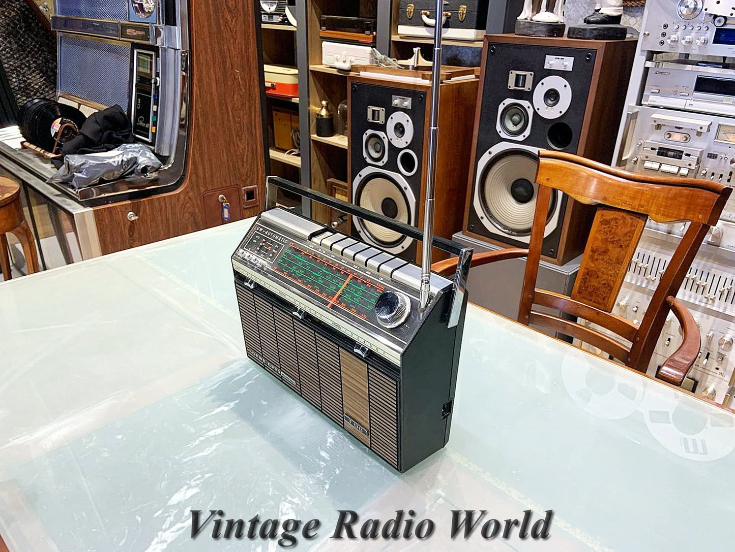Vintage Loewe Opta T 98 Radio | Original Old Radio | Antique Radio | Classic Lamp Radio | Retro Loewe Opta Collectible