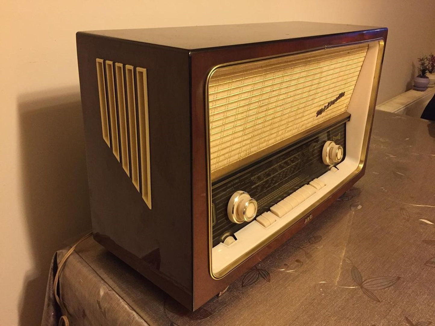 AEG Midinette 61 | Vintage Radio | Orjinal Old Radio | Radio | Lamp Radio |