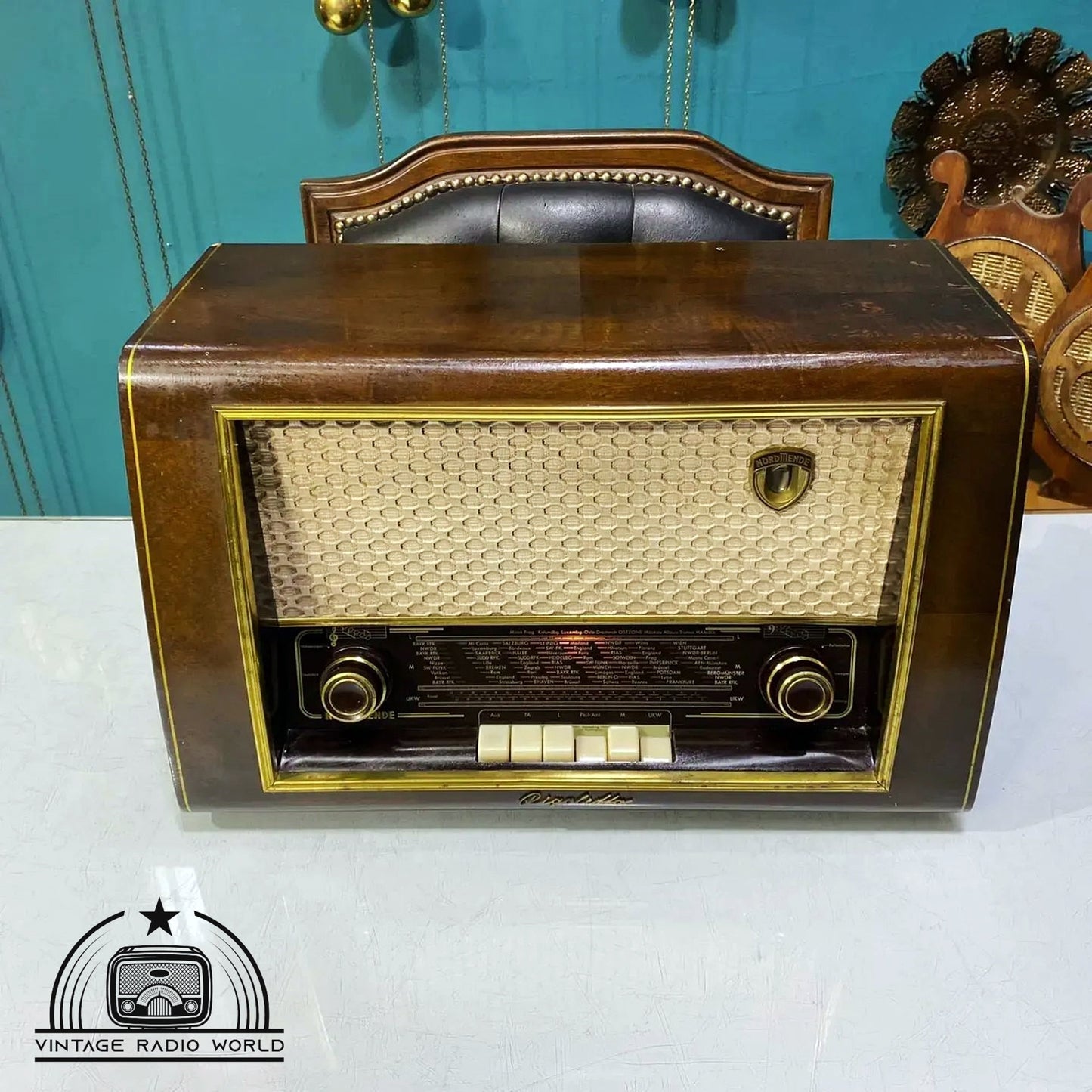 Nordmende Rigoletto Radio - Authentic Vintage, Original Classic, Lamp Radio - Rediscover Nostalgia with Nordmende Rigoletto