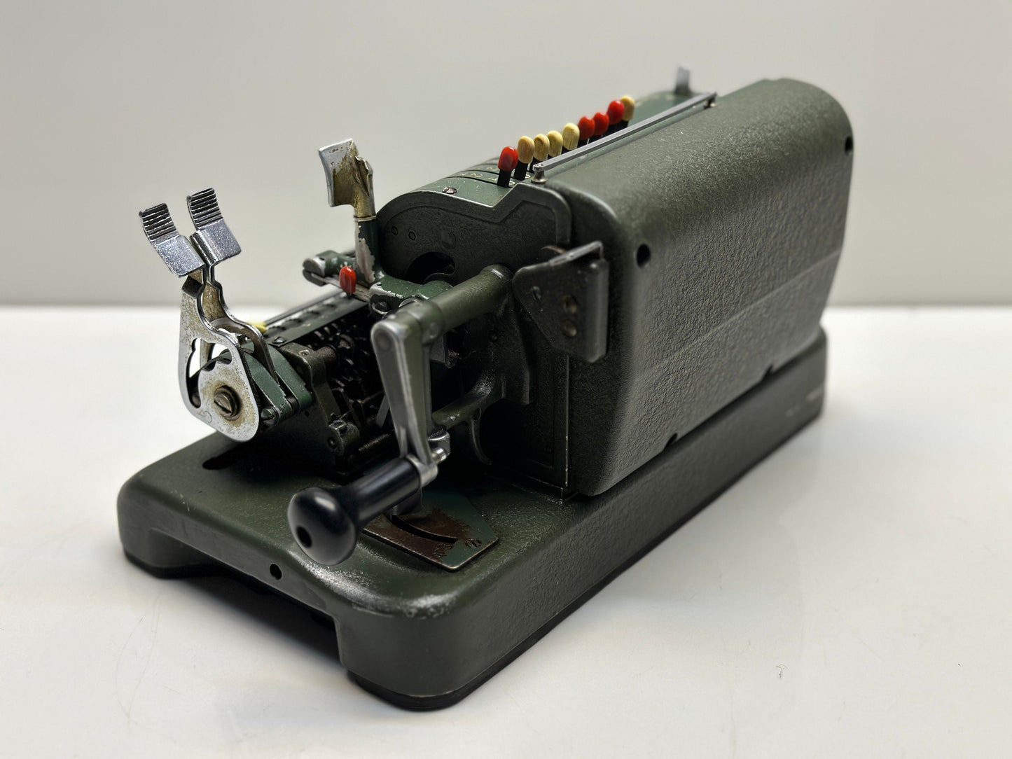 De Te We Hamann Manus R Antique Calculator | Vintage Design | Rare Collectible Piece