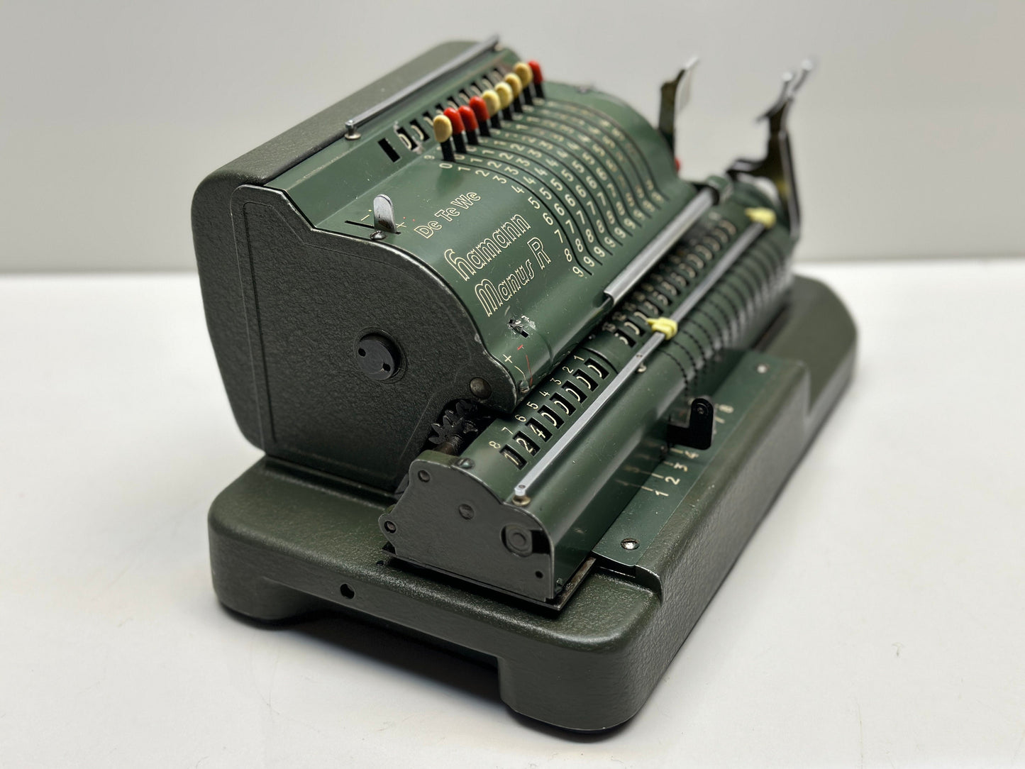 De Te We Hamann Manus R Antique Calculator | Vintage Design | Rare Collectible Piece