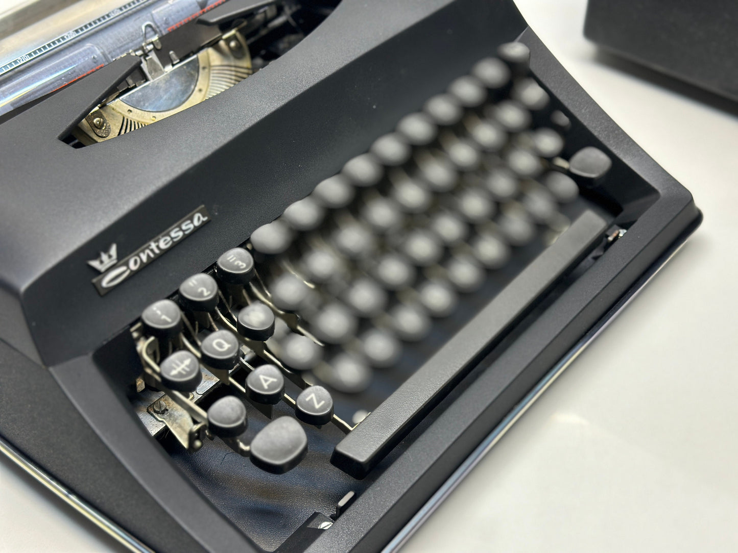 Adler Contessa Deluxe Typewriter- Black Body, QWERTY Option, Refurbished with Black Bag
