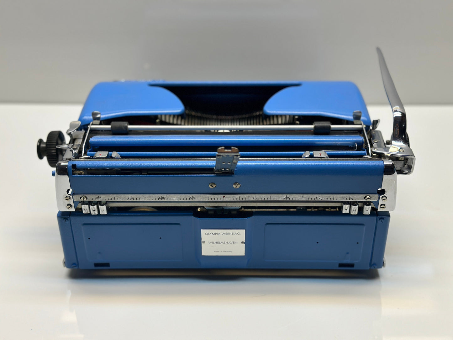 Olympia SM3 Typewriter - Blue Typewriter - Antique Typewriter - Type Maachine - Premium Gift - Working Typewriter - The Best Typewriter