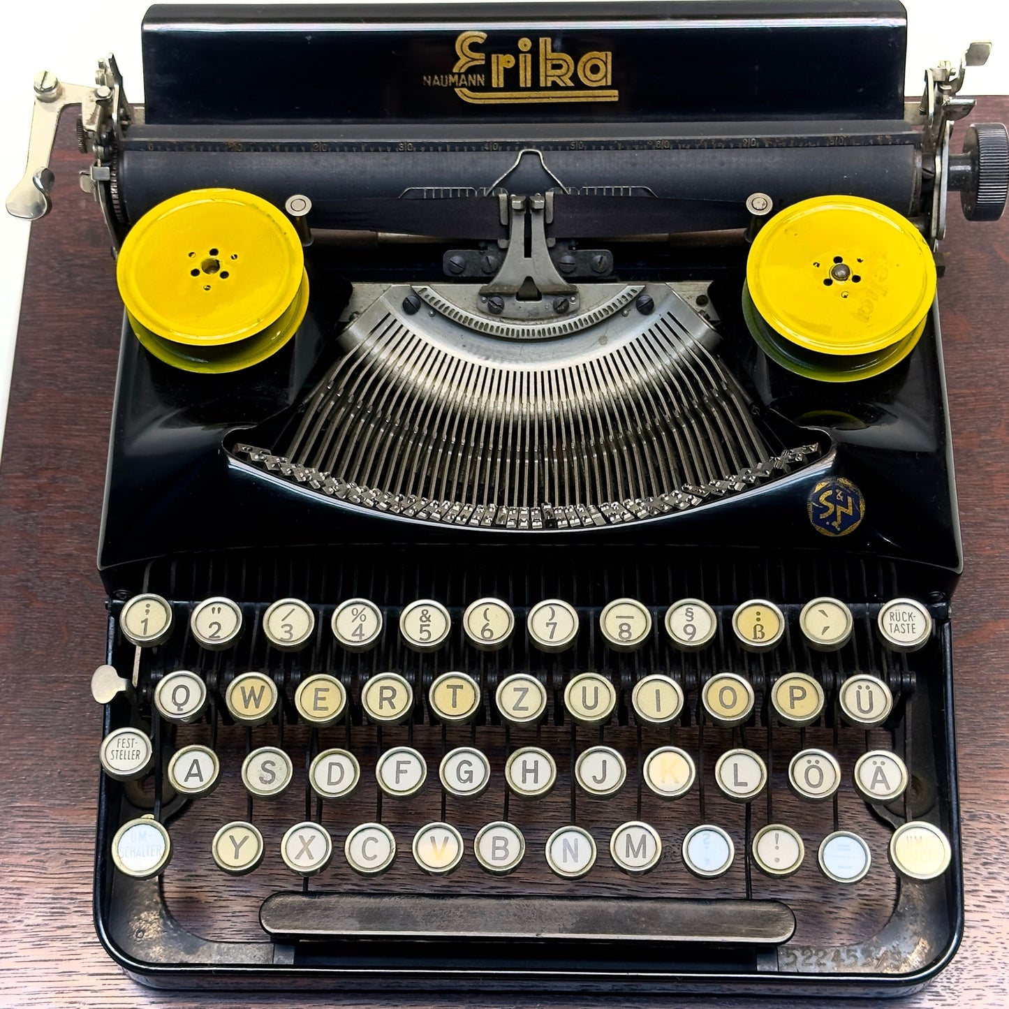 Rare Erika Antique Typewriter - Vintage 1940 Edition in Classic Black - 1940 Model, Best Gift,Antique Typewriter,Europe Typewriter