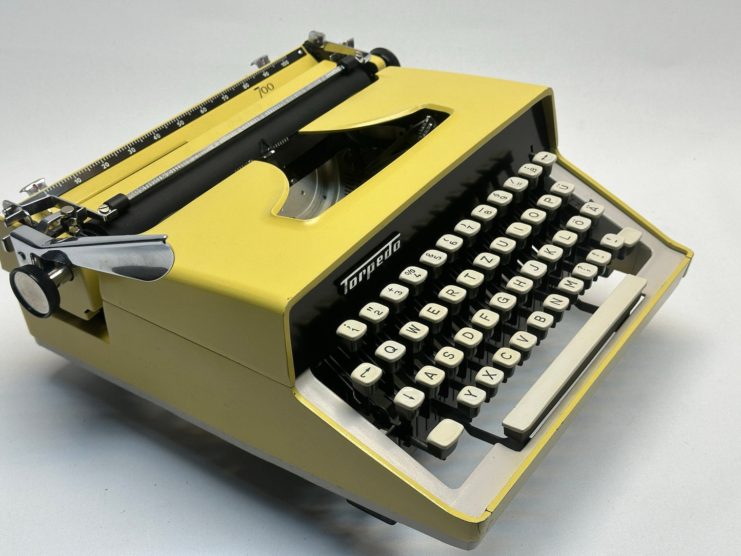 Vintage Torpedo Typewriter - Classic Yellow Model from 1960 with QWERTZ Keyboard