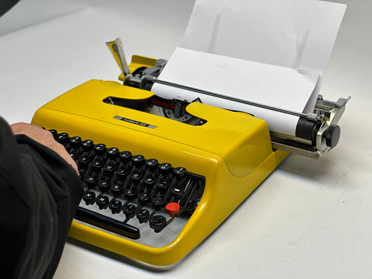 Olivetti Lettera 32 Typewriter - Vintage 1960 Model in Yellow with QWERTY Keyboard and Leather Bag