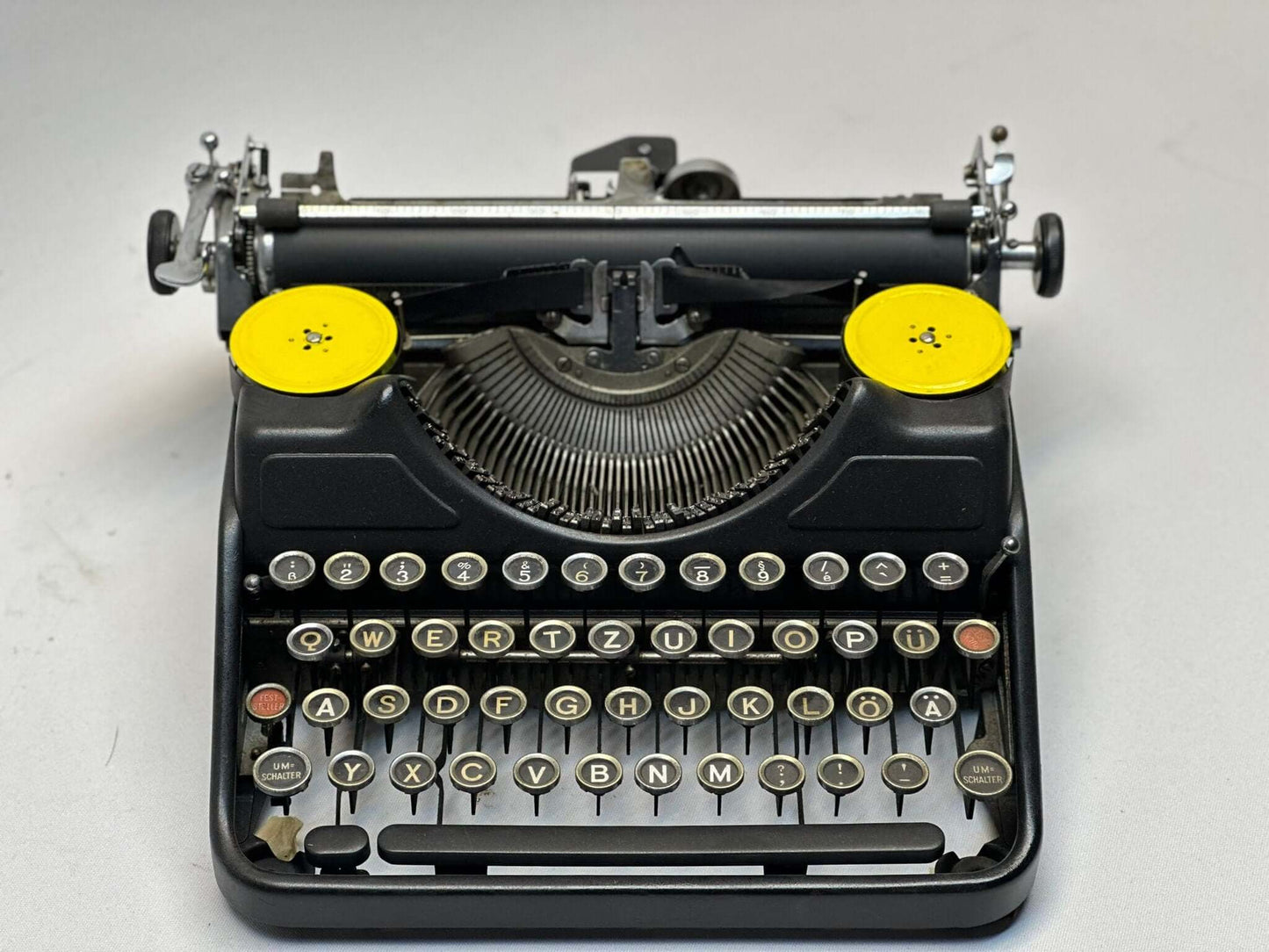 Classic Black Continental Typewriter - Vintage 1945 Model with QWERTZ Layout and Glass Key Keyboard -Antique Typewriter - Old Type Writer