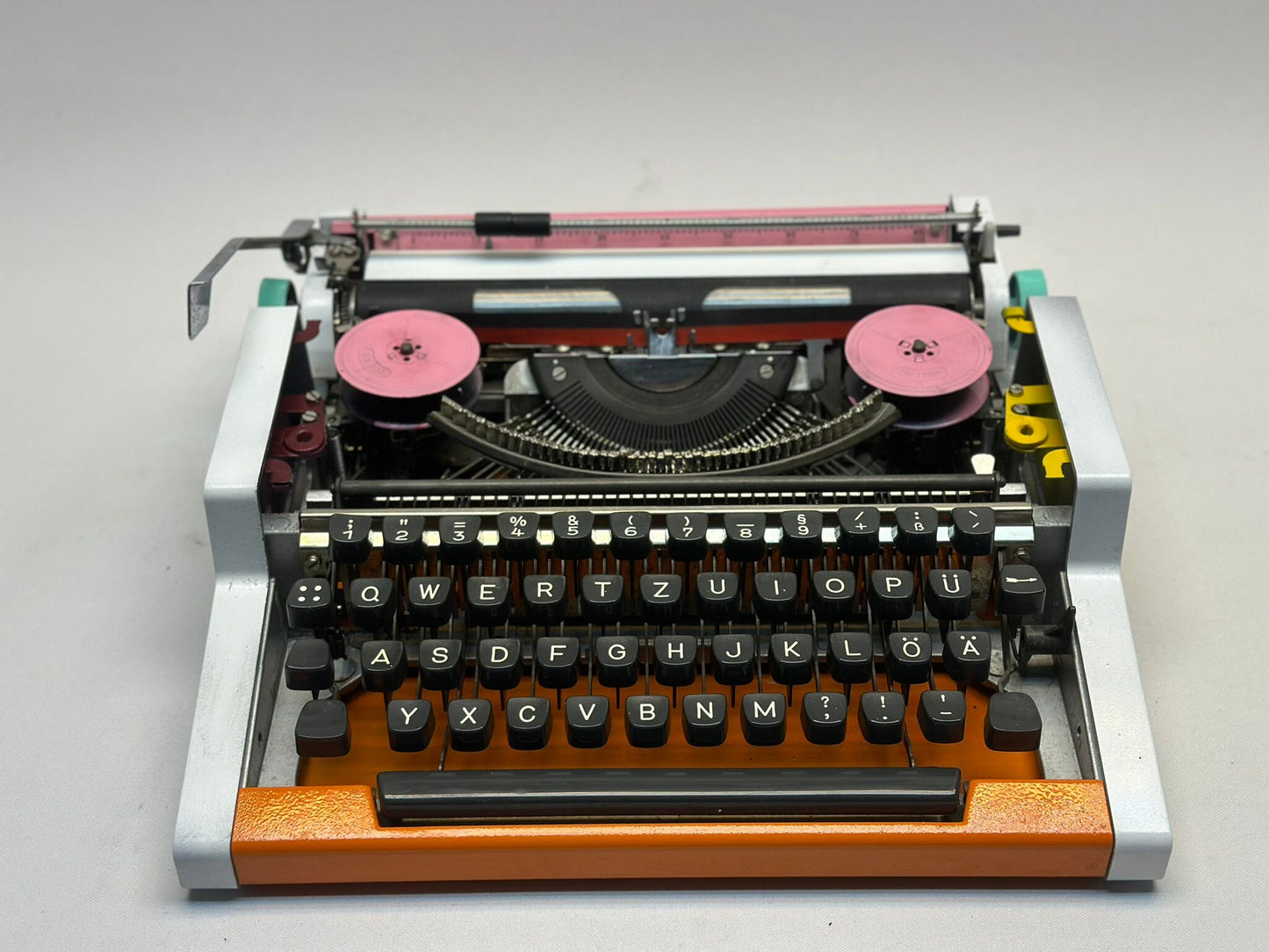 Vintage Olympia Traveller Typewriter - 1955 Model with QWERTZ Layout and Black Key Keyboard -Antique Typewriter - Old Type Writer