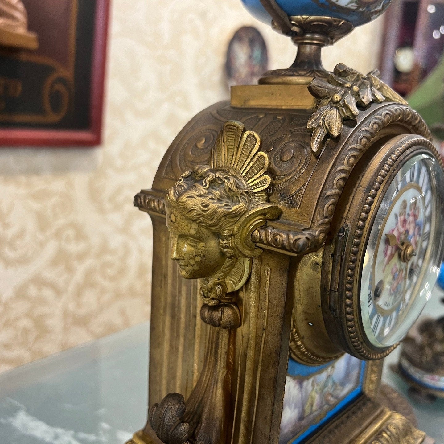 Collectible Antique French Bronze Mantel Clock - Porcelain Dial and Details, Stunning Visuals, Perfect Condition, Fully Functional