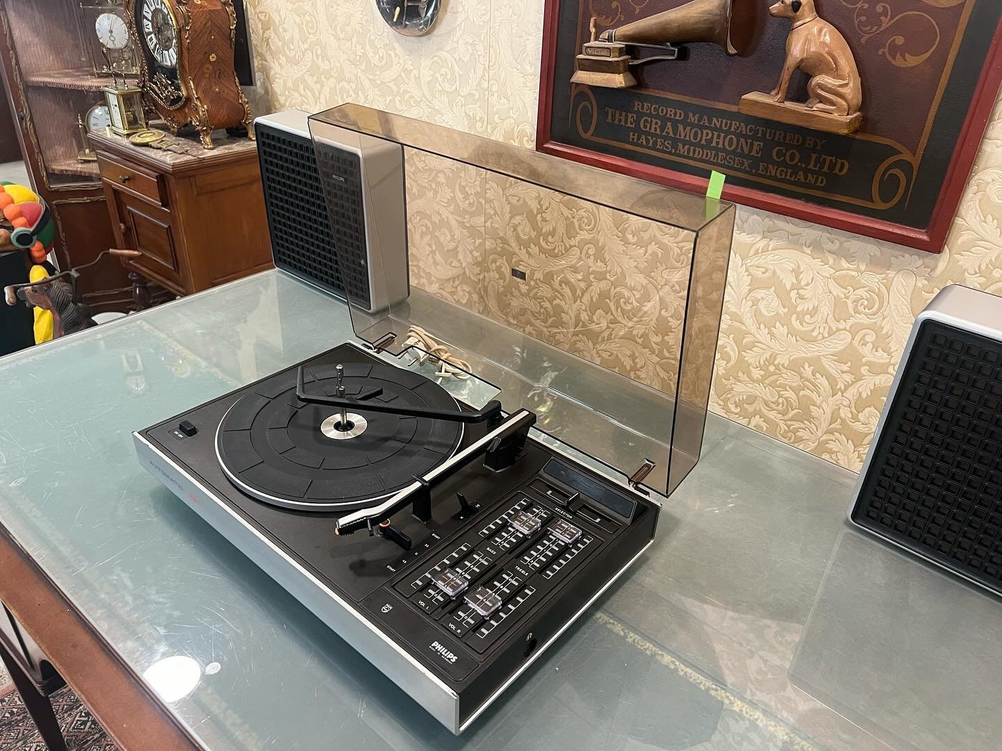 Philips 851 Stereo Turntable | Fully Automatic with 10-Disc Changer | Includes Original Speaker Set | High Condition- Turntable