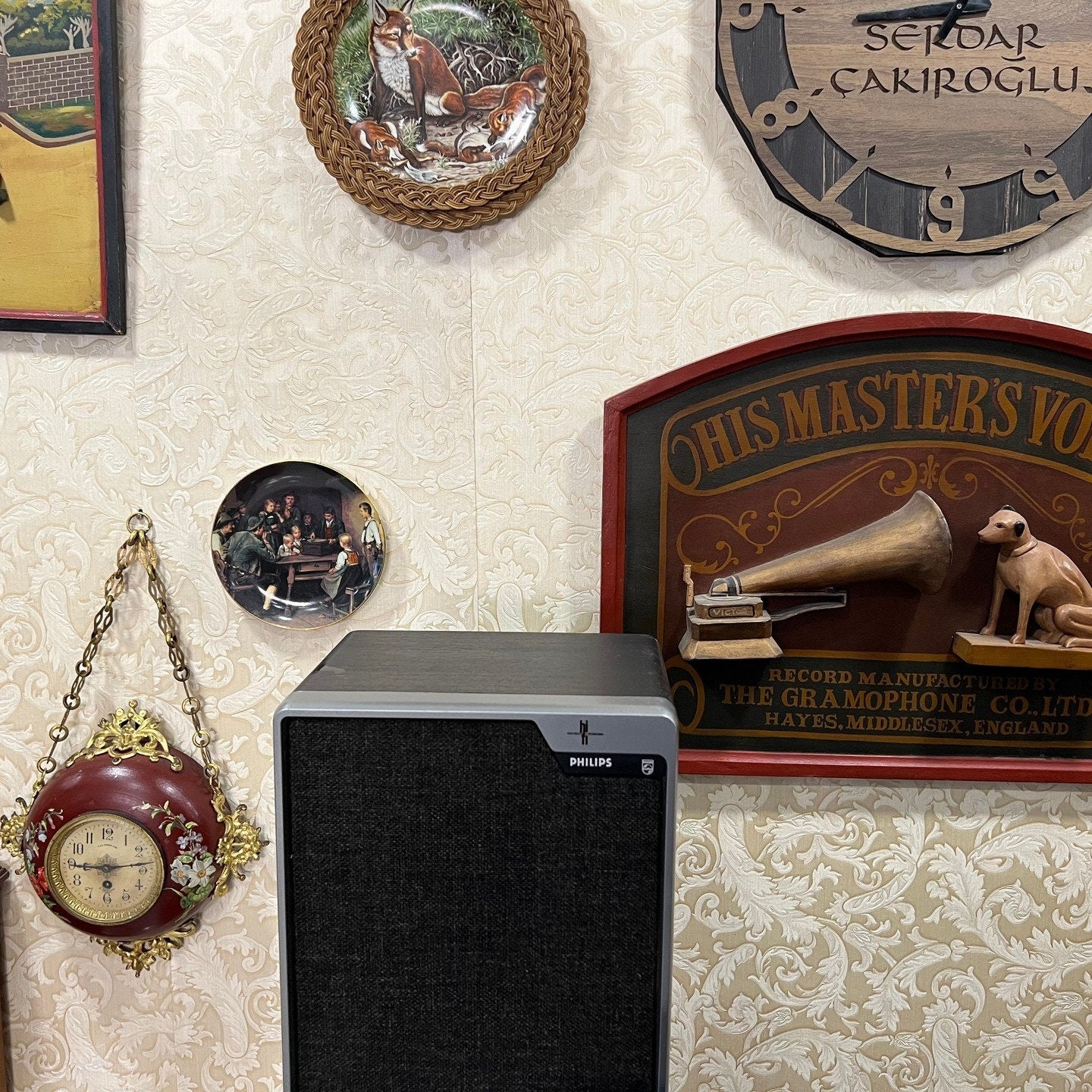 Antique Rosita Stereo Combo Turntable | Dual 1222 Auto | 7-Channel FM Radio & Cassette | Philips Speakers- Turntable