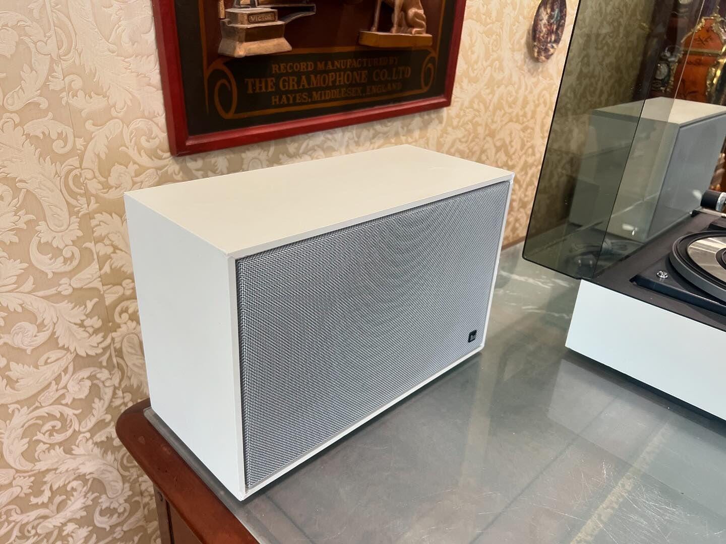 Legendary Dual HS 53 Turntable | Includes CL 138 Speaker Set | Fully Functional | Vintage Audio System | Rare High-Value Device -Turntable