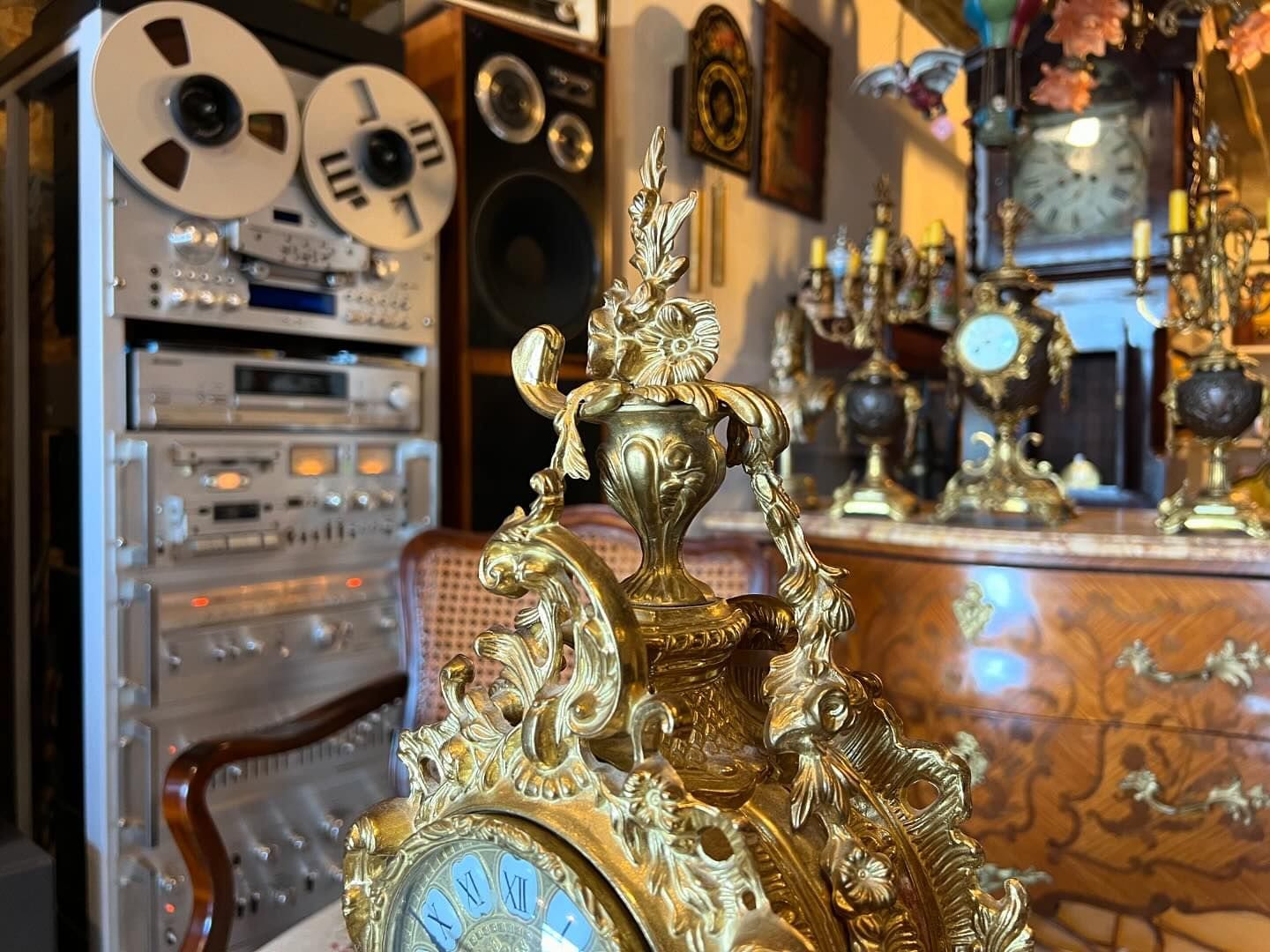 French Bronze Mantel Clock | 50 cm Height | Exquisite Details | Fully Functional | Excellent Condition