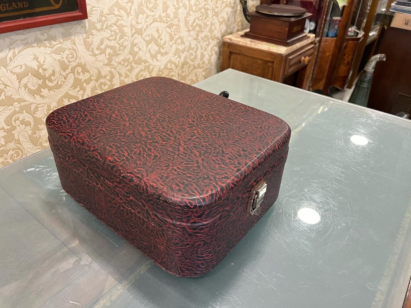 Flawless 1930s French Portable Gramophone | Fully Functional | Rare Piece- Turntable