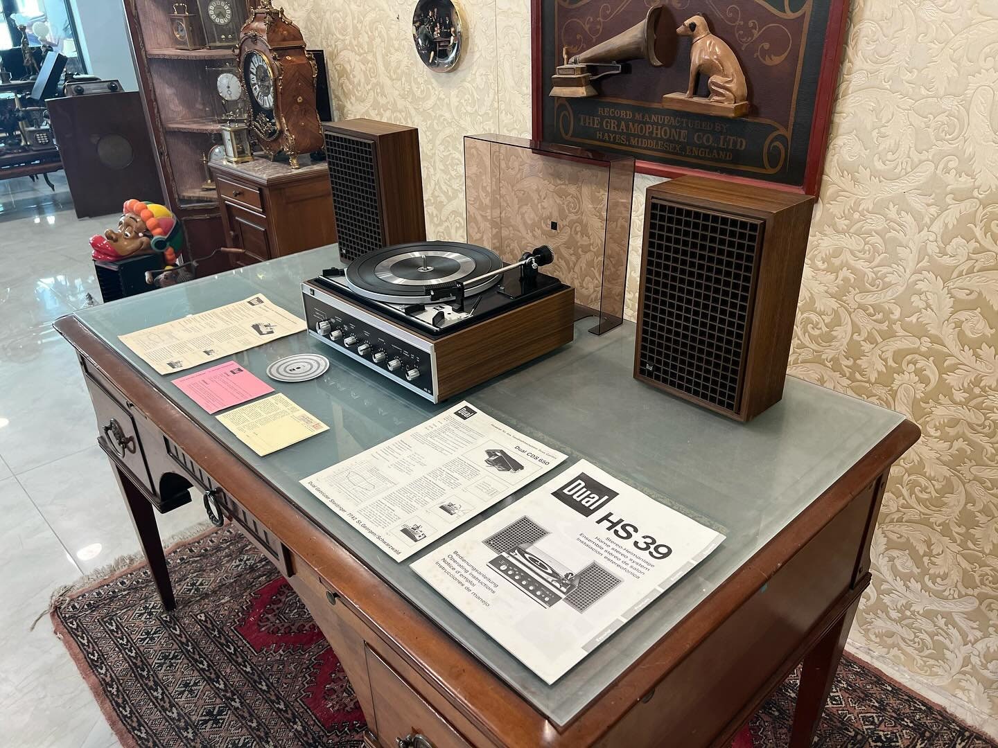 Dual HS 39 with Dual 1214 Fully Automatic Turntable | Includes Original Speaker Set | High Condition,- Turntable