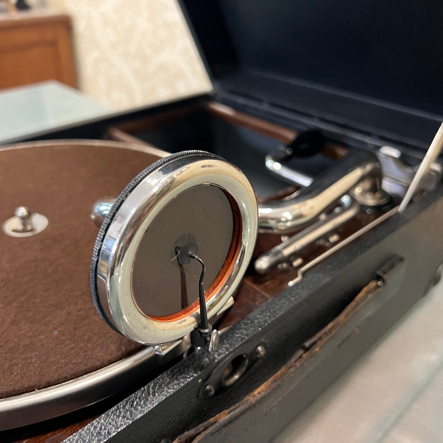 Flawless His Master's Voice No. 4 Portable Gramophone | Fully Functional- Turntable