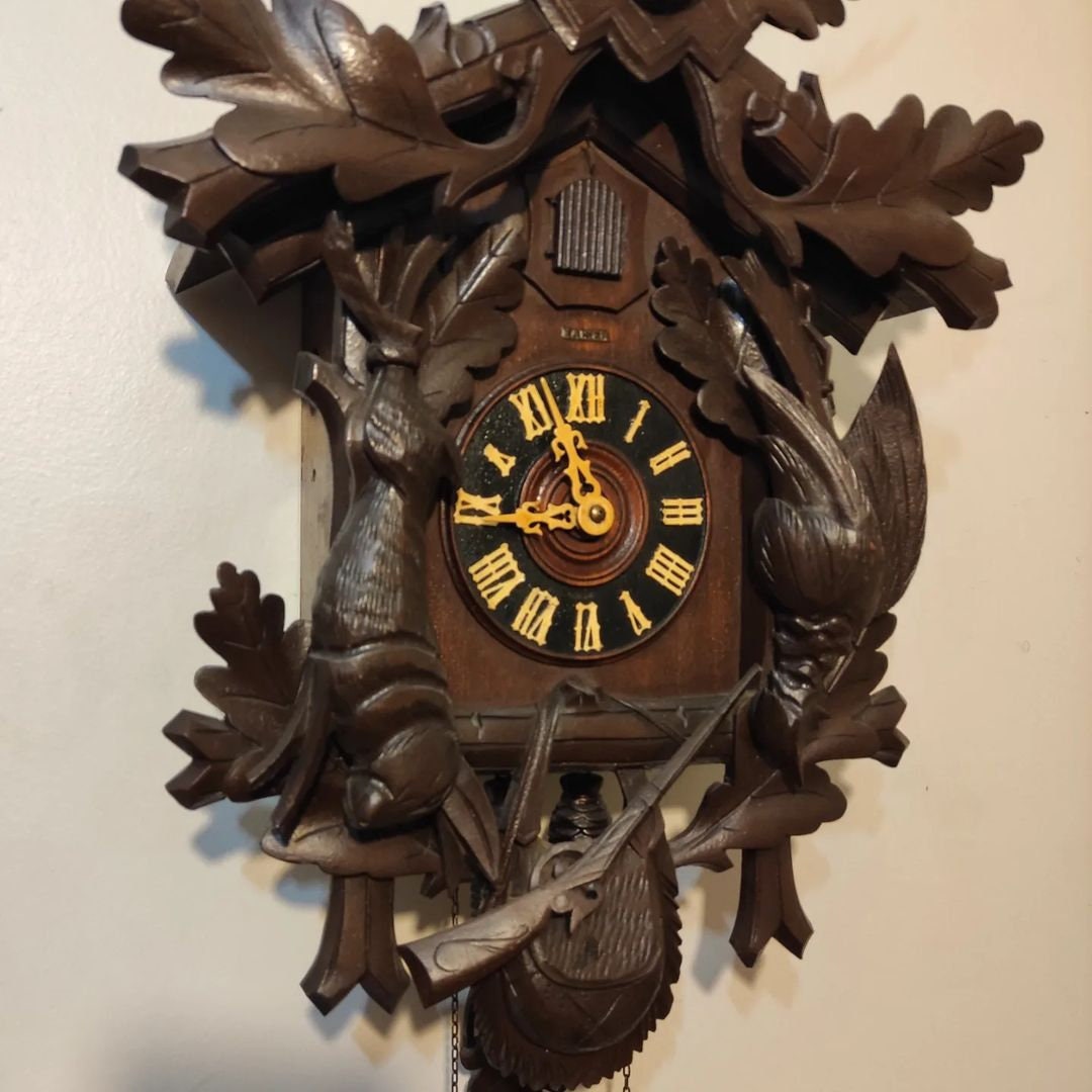 Rare 1930s/40s German Kaiser Giant Hunter-Themed Mechanical Cuckoo Clock - Hand-Carved and Painted, Perfect Condition