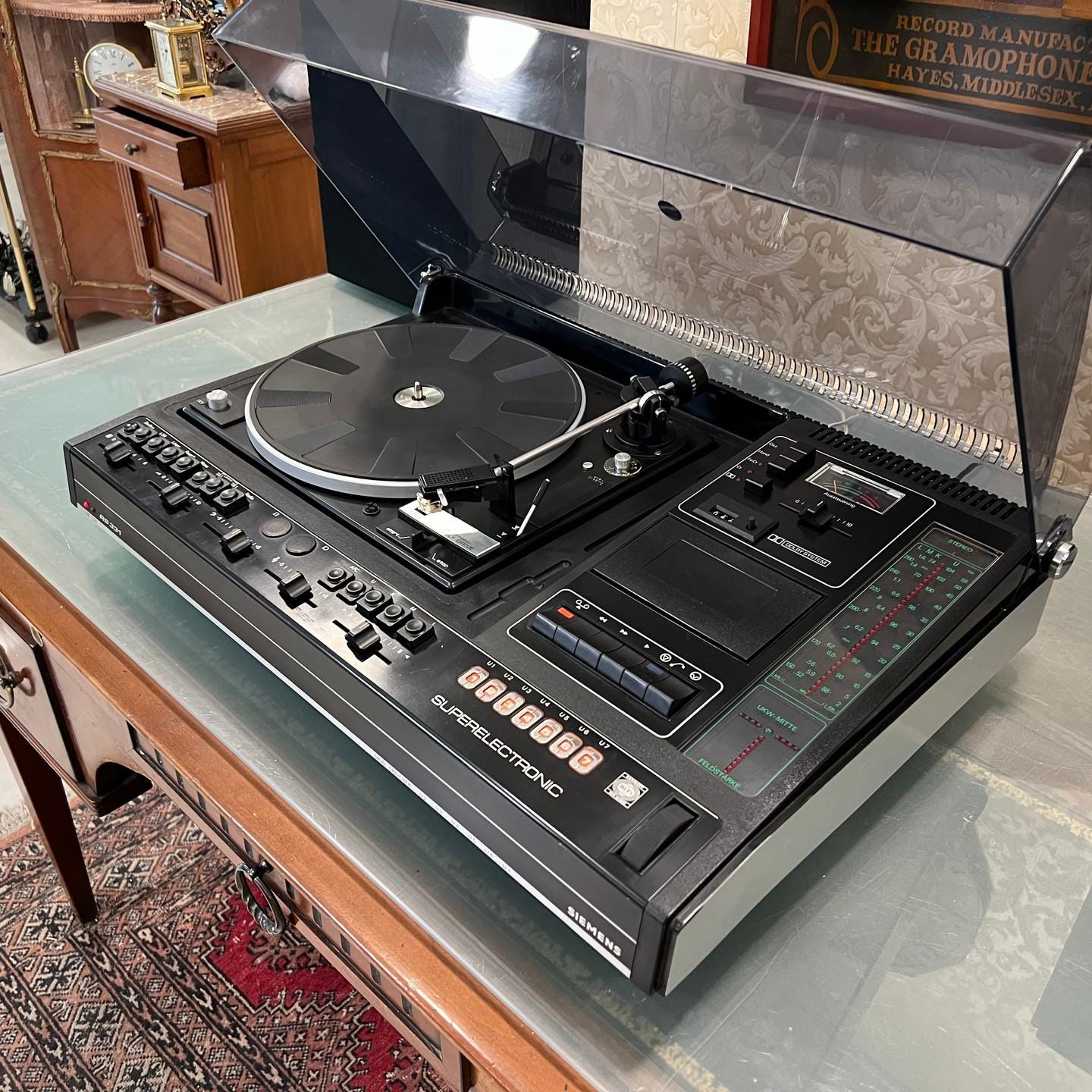 Vintage Siemens RS 331 Record Player with Dual 1236, FM Radio, Cassette Player, 3-Way Speakers, High Quality Sound - Turntable
