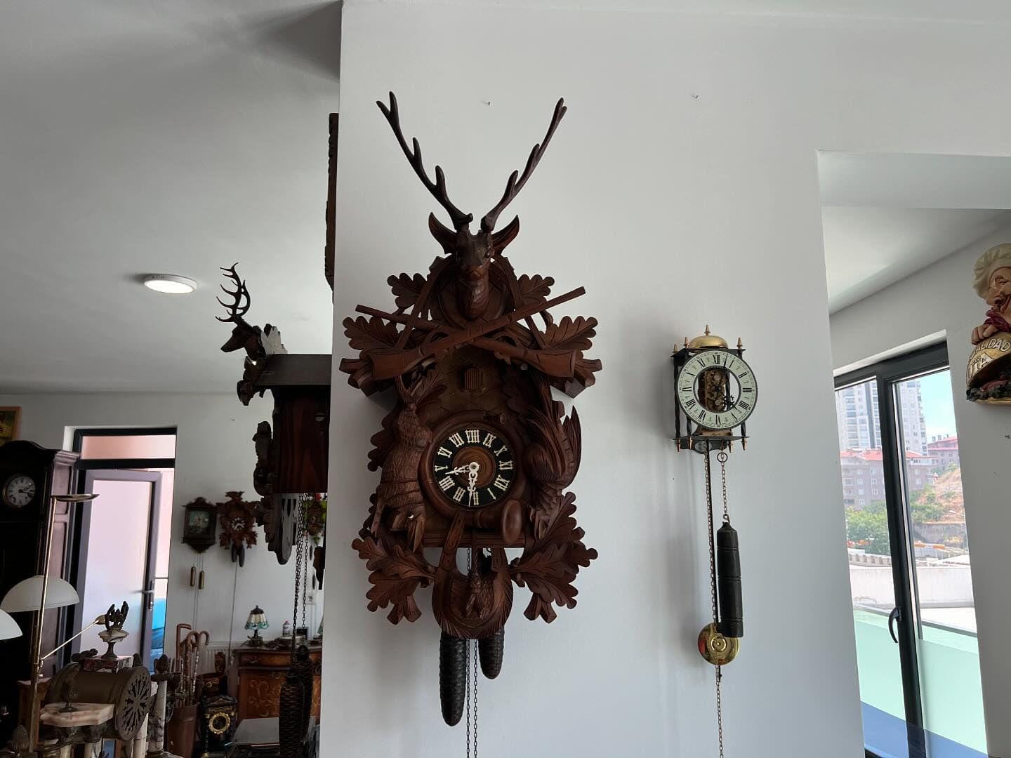 Giant 80 cm German Cuckoo Clock - Collectible Antique, Excellent Condition