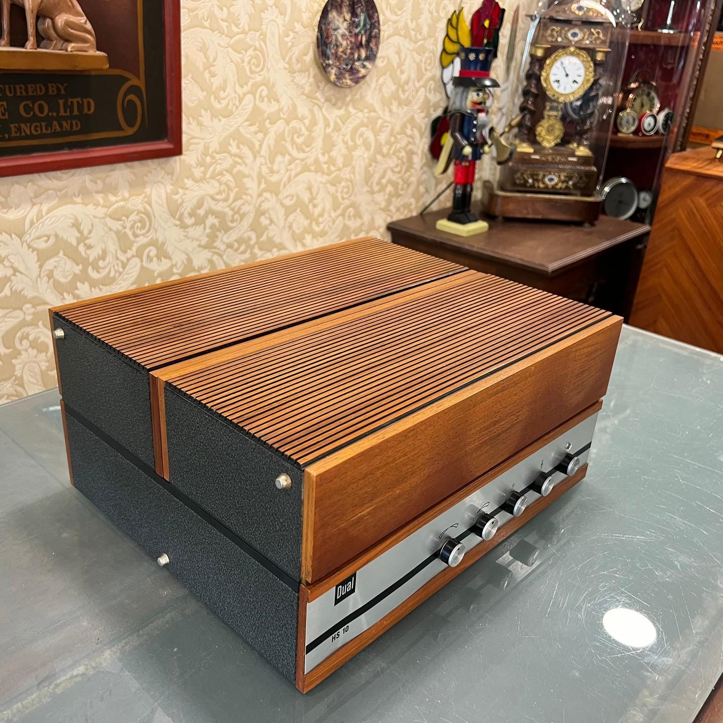 Antique Dual HS 10 Stereo Portable Turntable, All Speeds, Fully Functional, Excellent Condition