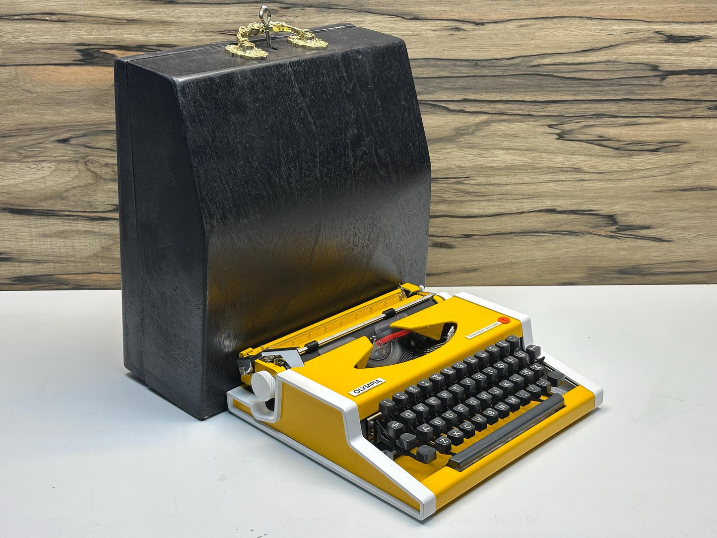 Yellow Olympia Traveller Bag with Black Keyboard | Wooden or Yellow Plastic Case Option | Retro Manual Portable Typewriter