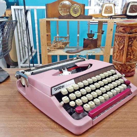Brother Deluxe Typewriter - Antique Elegance, Modern Reliability!