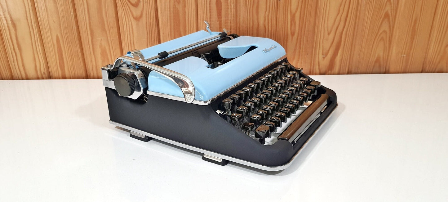 Olympia SM3 Black-Ice Blue Typewriter - Premium Gift / Typewriter World | Typewriter like new| Typewriter Working Serviced