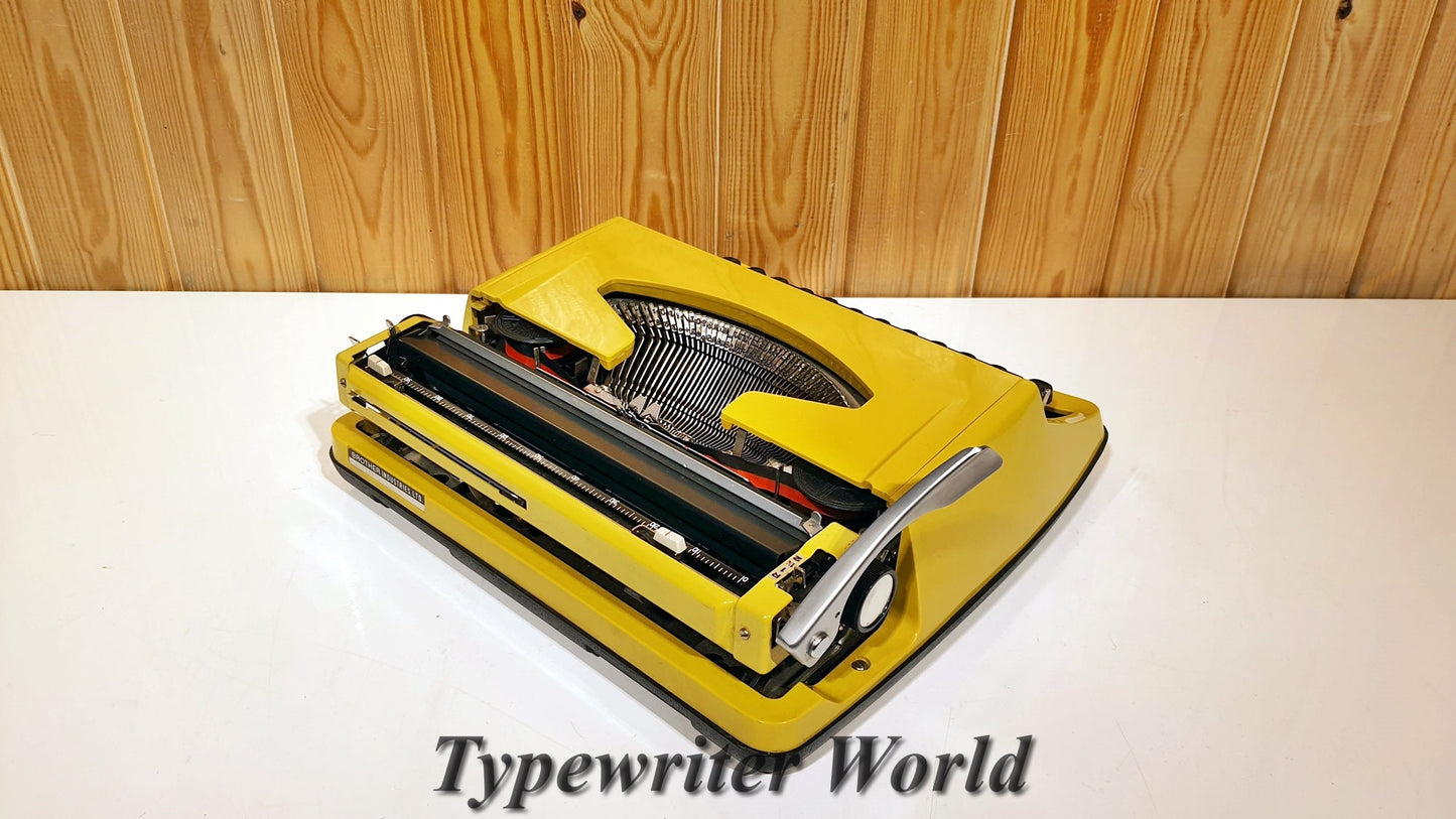 Brother Deluxe 800 Typewriter | Yellow Typewriter | Old Typewriter | Working Typewriter | Vintage Typewriter