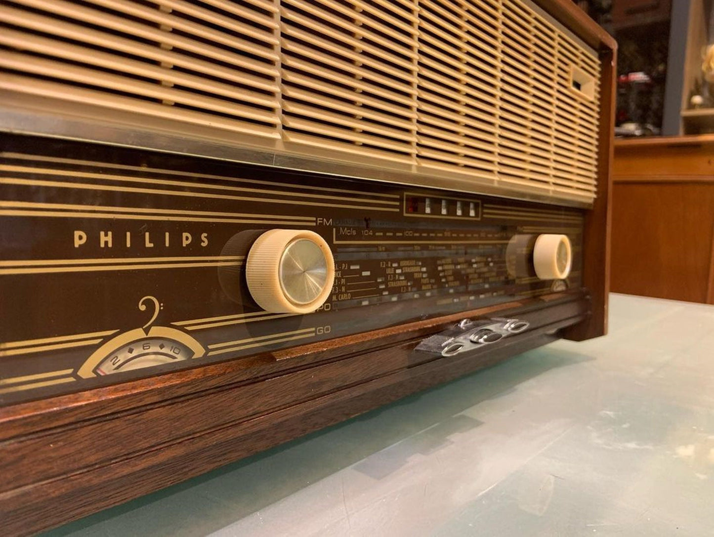 Philips Joystick - Vintage Audio Elegance with Lamp Feature - For Sale