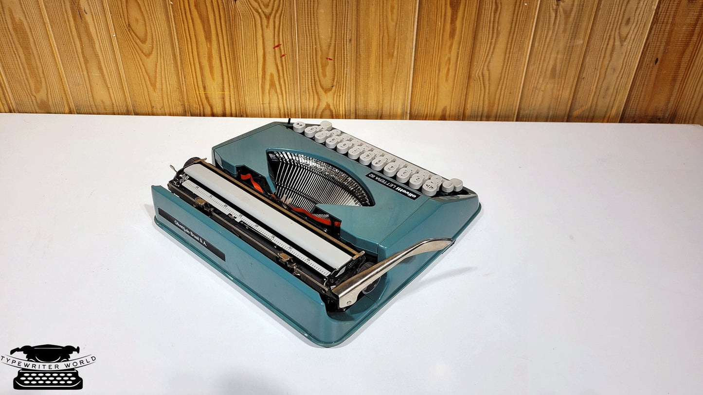 Olivetti Typewriter | Like-New Vintage Typewriter in Fully Serviced Working Condition