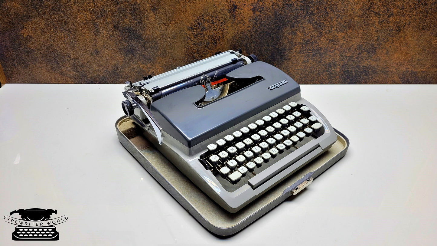 Torpedo Q Typewriter | Antique Typewriter | Working Typewriter,typewriter working