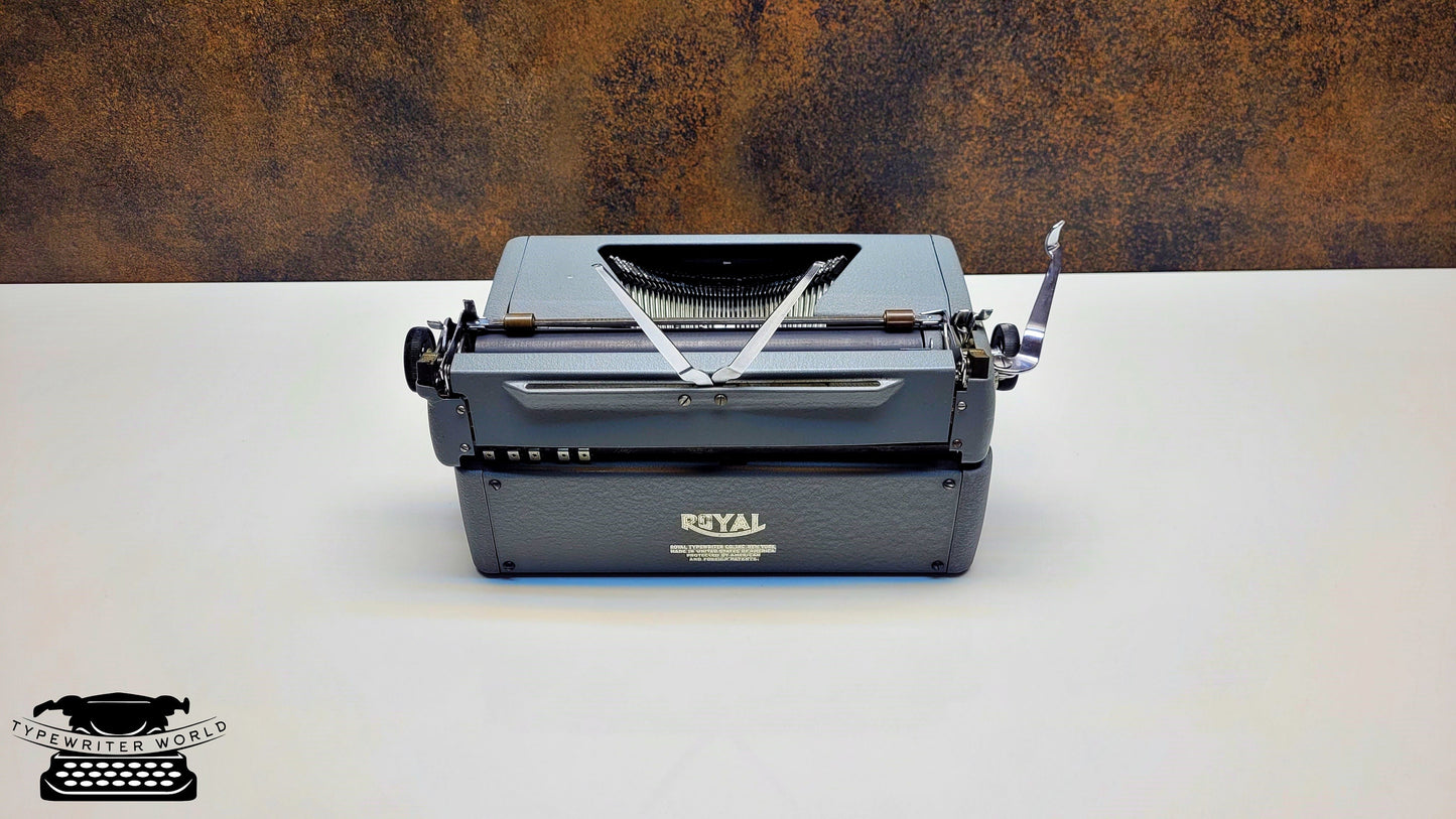 The Retro Royal Typewriter - A Unique QWERTY Typewriter,typewriter working