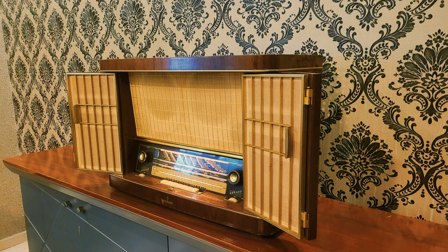 Siemens Schatulle H52 Radio - Vintage Audio Elegance with Lamp Feature - For Sale