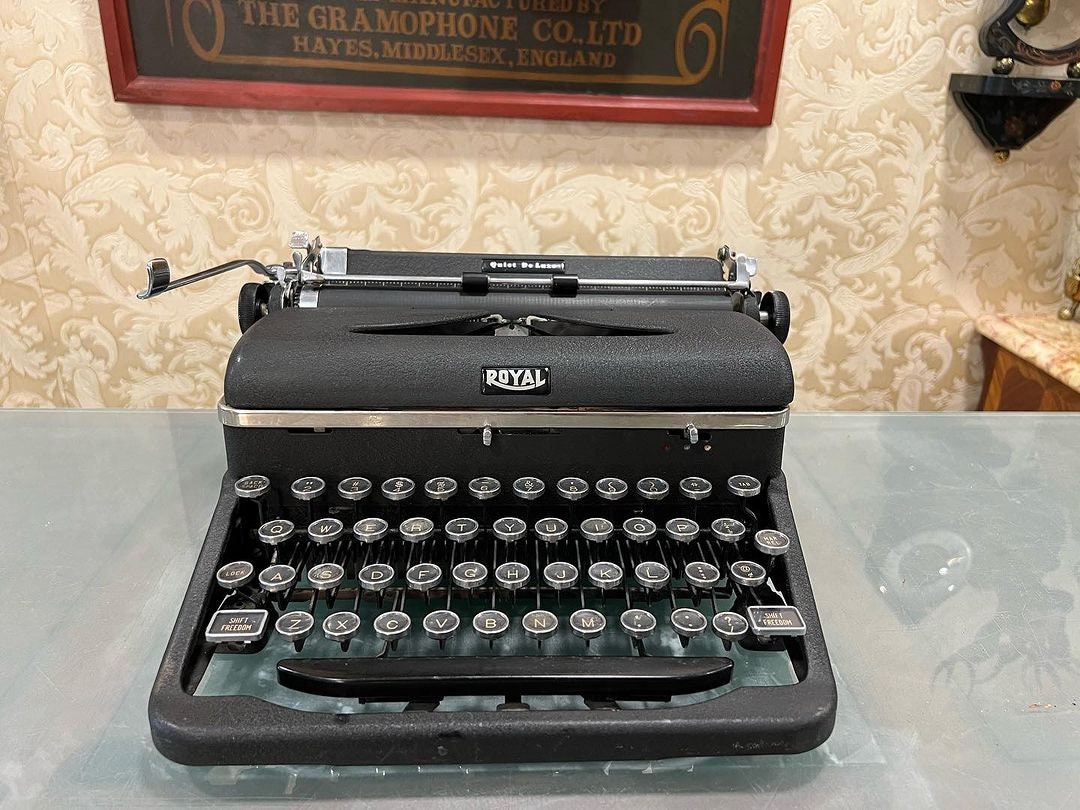 1946 Black Royal Quiet Deluxe Typewriter, Timeless Elegance Redefined: Royal Typewriter - Exquisite Nostalgia for Your Workspace, Grey Type