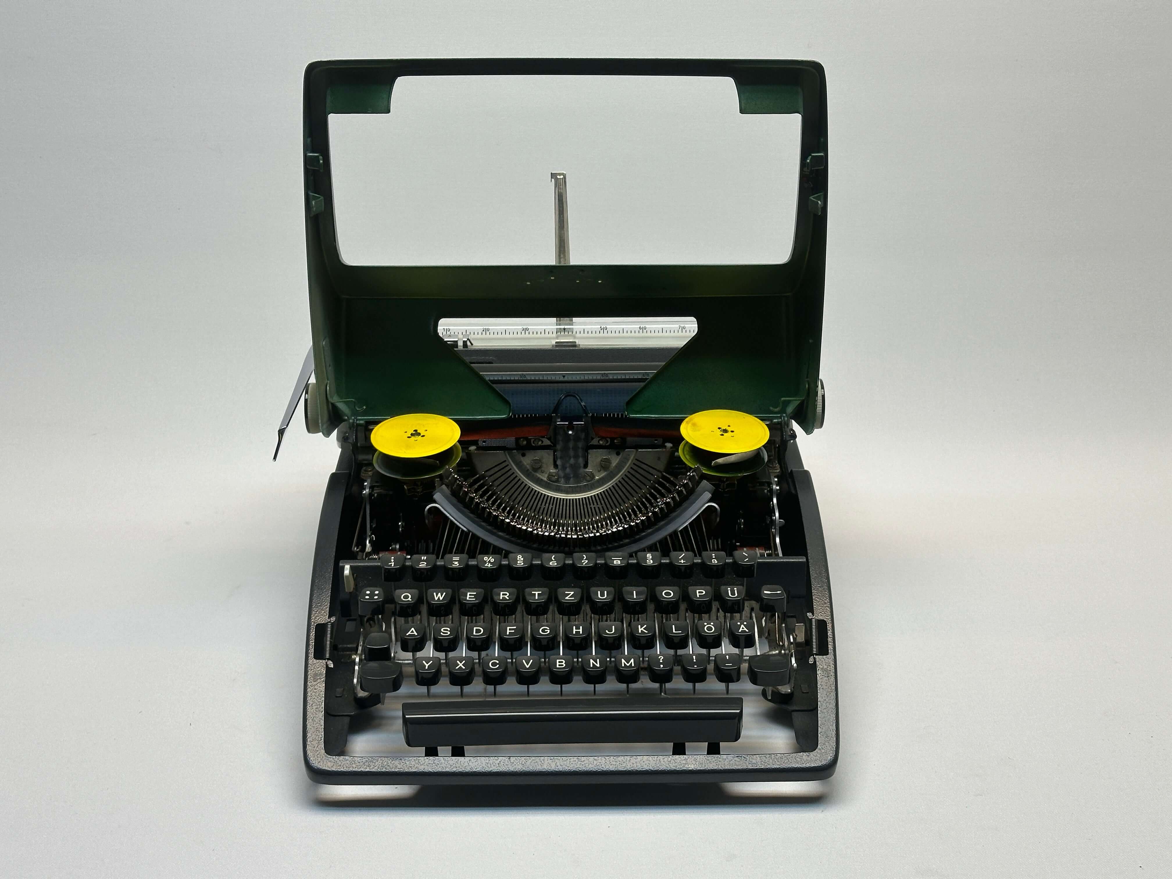 Evolution of Typewriters: A Historical Journey – Typewriter World