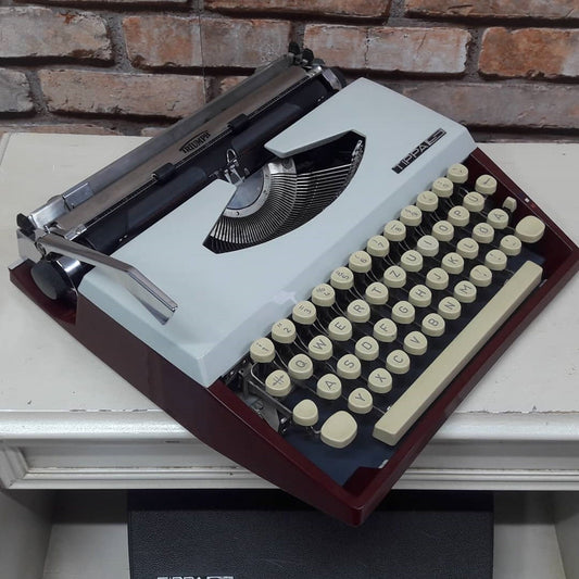 Triumph Tippa S Typewriter - Working Vintage Typewriter, Best Christmas Gift, Collectible Manual Typewriter, Unique Retro Writing Tool