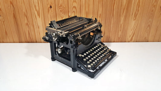 Underwood Typewriter 1925 Vintage Manual Typewriter Antique Working Black Office Decor Gift for Writers Collectors Steampunk Style