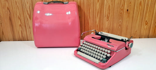 Olympia Monica Pink Typewriter | Vintage Manual Portable Model with Matching Pink Bag | Retro Gift for Writers, Working Collectible Decor
