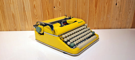 Olympia Monica Yellow Typewriter, Working Vintage Typewriter, Premium Gift, Ideal Gift for Writers