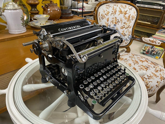 Vintage Continental Typewriter - Perfect Birthday or Anniversary Gift for Mom, Dad, Grandma, or Grandpa - Ideal for Retro Enthusiasts - Gift