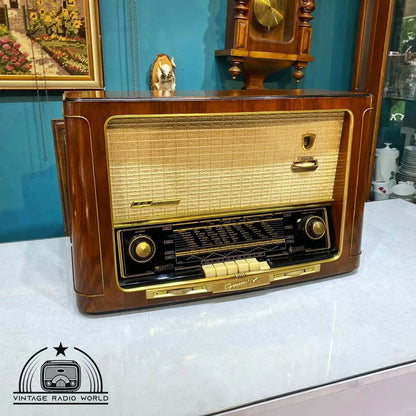 Grundig 3045 - Authentic Vintage Radio, Original Classic, Lamp Radio - Immerse in Nostalgia with Grundig 3045