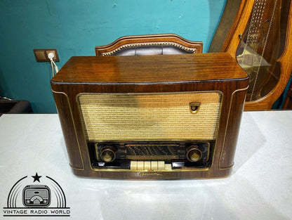 Grundig 2041 - Authentic Vintage Radio, Original Classic, Lamp Radio - Rediscover Charm with Grundig 2041 Radio