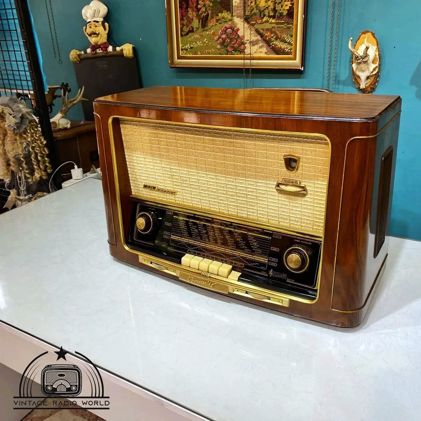 Grundig 3045 - Authentic Vintage Radio, Original Classic, Lamp Radio - Immerse in Nostalgia with Grundig 3045