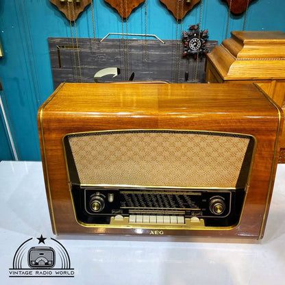 Vintage AEG 3034 Radio | Original Old Radio | Antique Radio | Classic Lamp Radio | Retro AEG Collectible