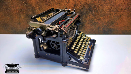 Underwood Standard 1925 QWERTZ/QWERTY Antique Black Manual Typewriter, Fully Working, Gift for Writers, Vintage Industrial Collectible Decor