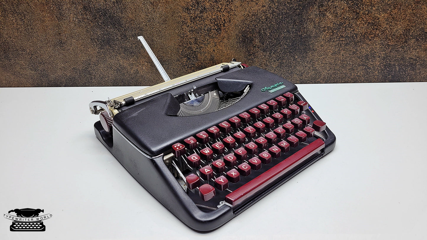 Refurbished Olympia Splendid 33/66 Matte Black Typewriter with Mechanical Keyboard and Case | German-Made Retro Writing Tool - Gift
