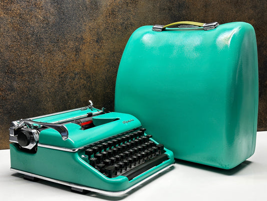 Olympia SM3 Vintage Manual Typewriter with Case | Working Retro Premium Gift for Writers & Collectors | Classic Office Decor