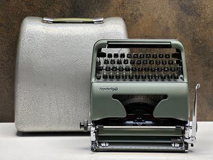 Olympia SM3 Typewriter / Full Orginal - Premium Gift / Typewriter World | Typewriter like new| Typewriter Working Serviced - Gift