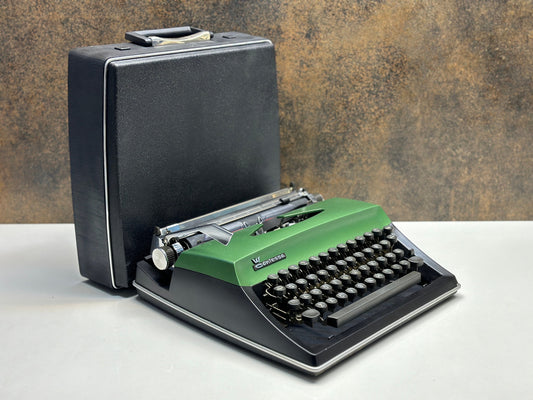 QWERTY Adler Contessa Deluxe Typewriter - Vintage Black Manual Typewriter | Retro Office Accessory, Fully Functional, Gift for Writers
